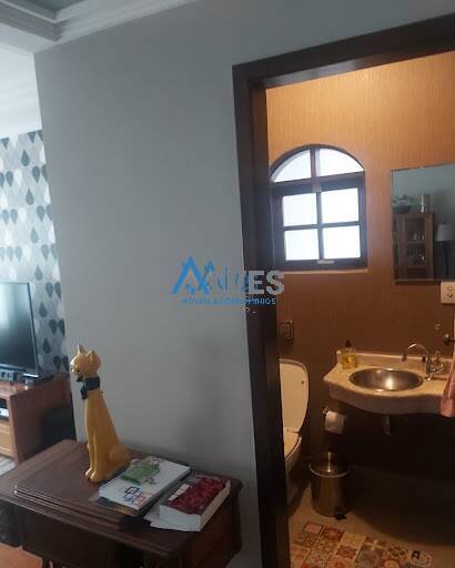 Casa, 3 quartos, 242 m² - Foto 16
