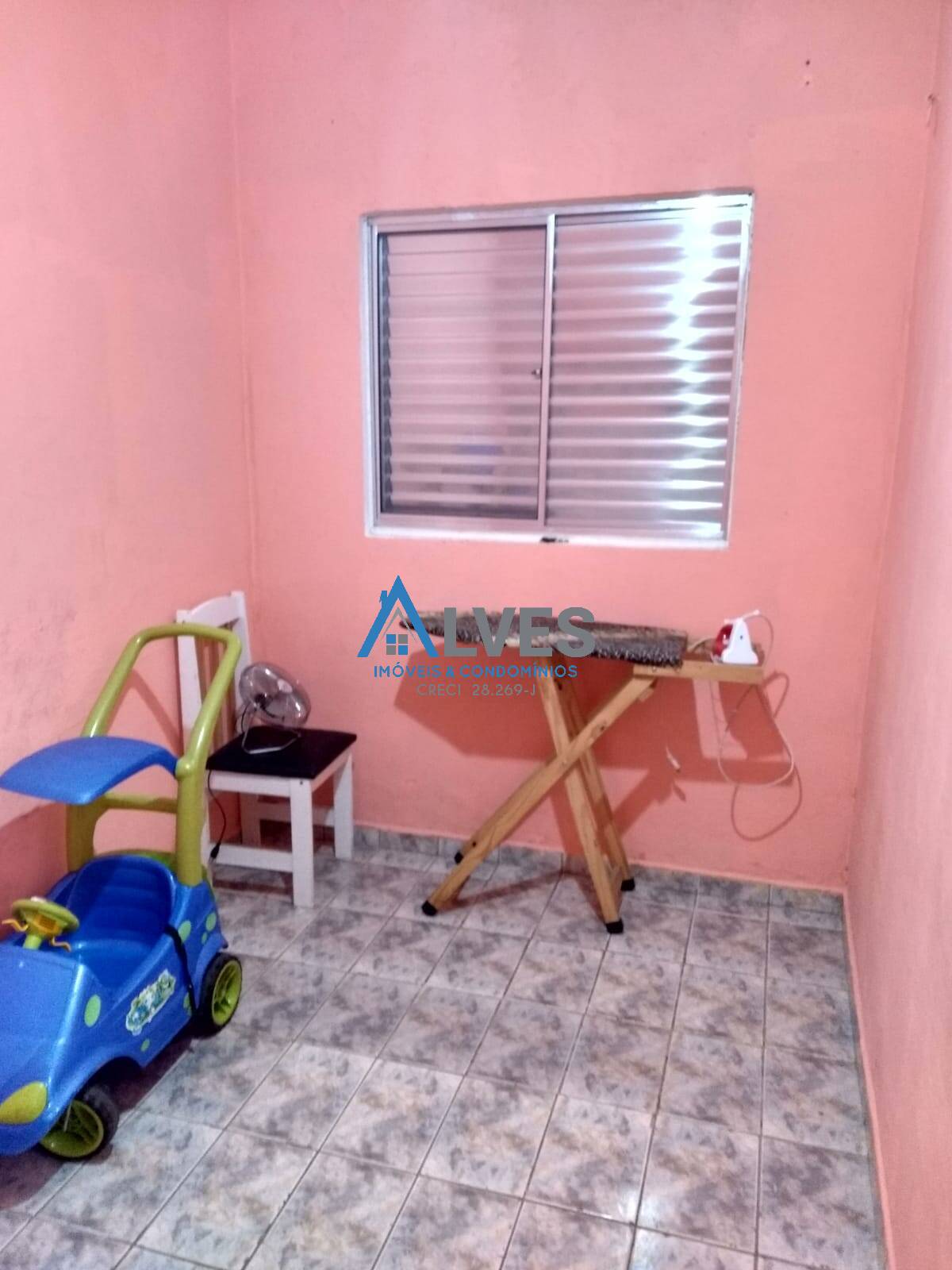 Casa à venda com 4 quartos, 126m² - Foto 13