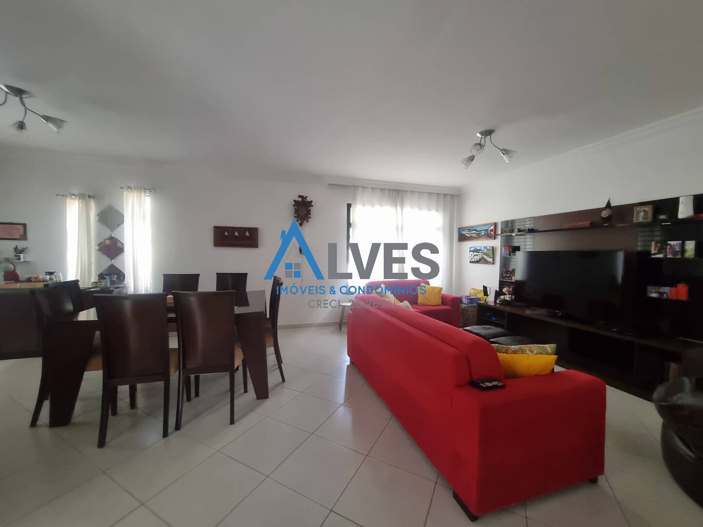 Casa, 4 quartos, 267 m² - Foto 2