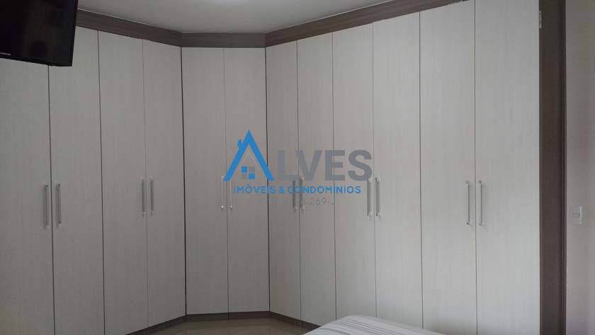 Casa, 4 quartos, 245 m² - Foto 30