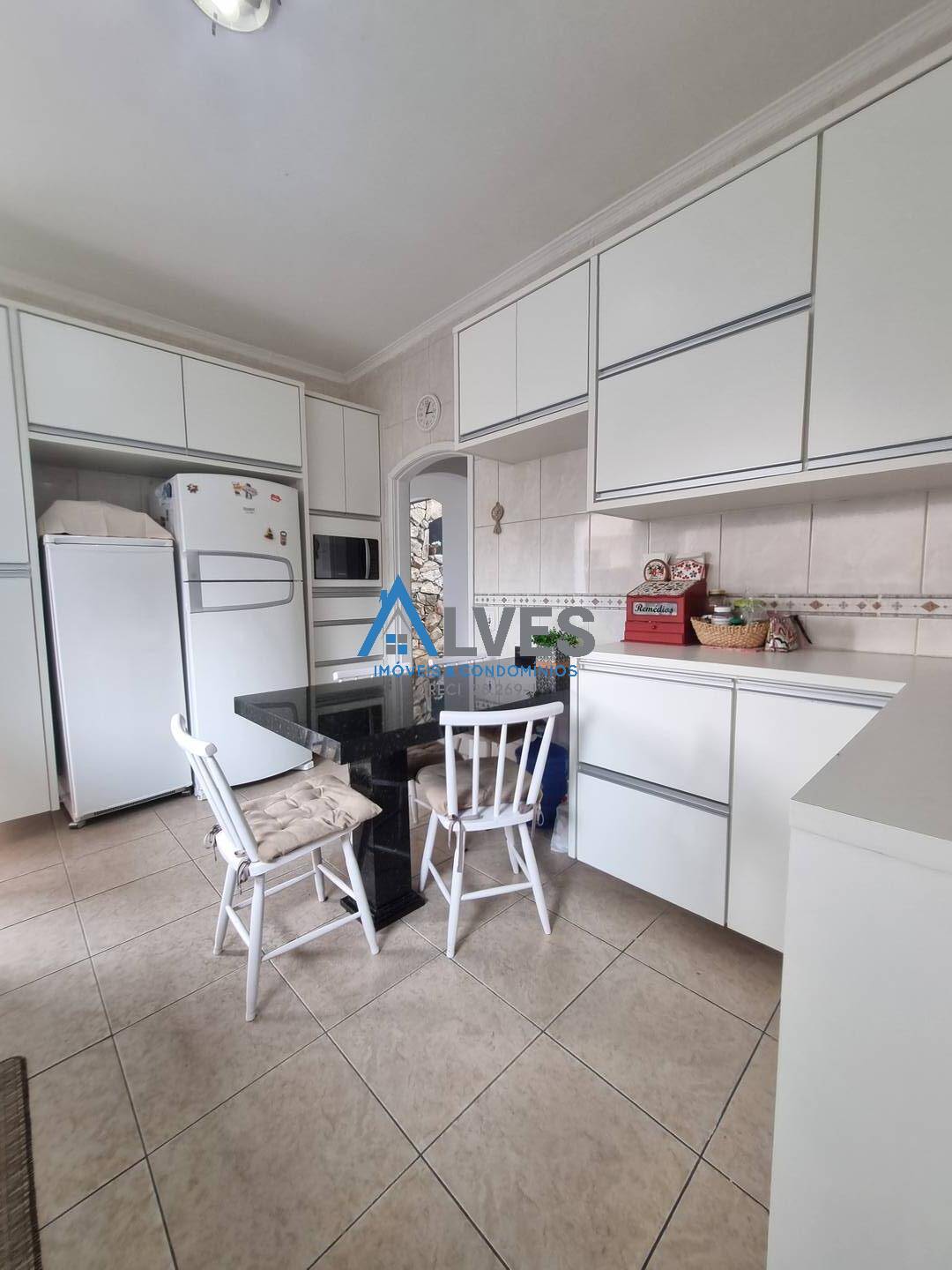 Casa, 4 quartos, 215 m² - Foto 34