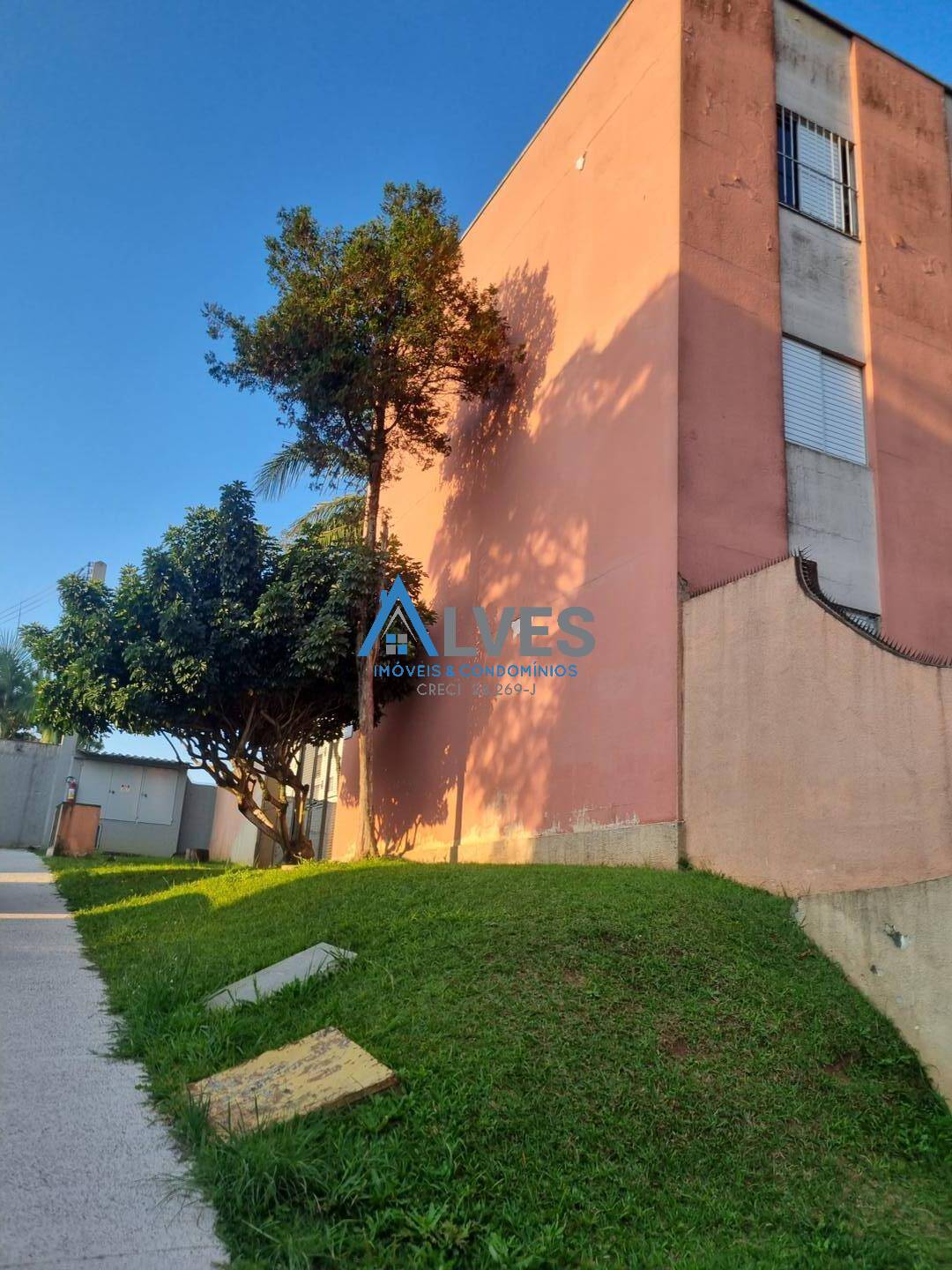 Apartamento à venda com 2 quartos, 58m² - Foto 3