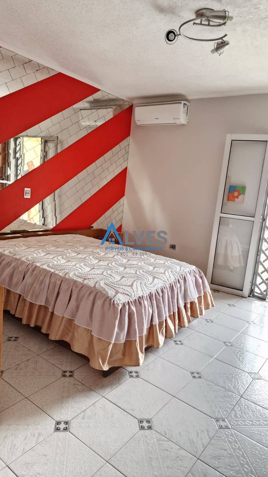 Casa, 3 quartos, 258 m² - Foto 8