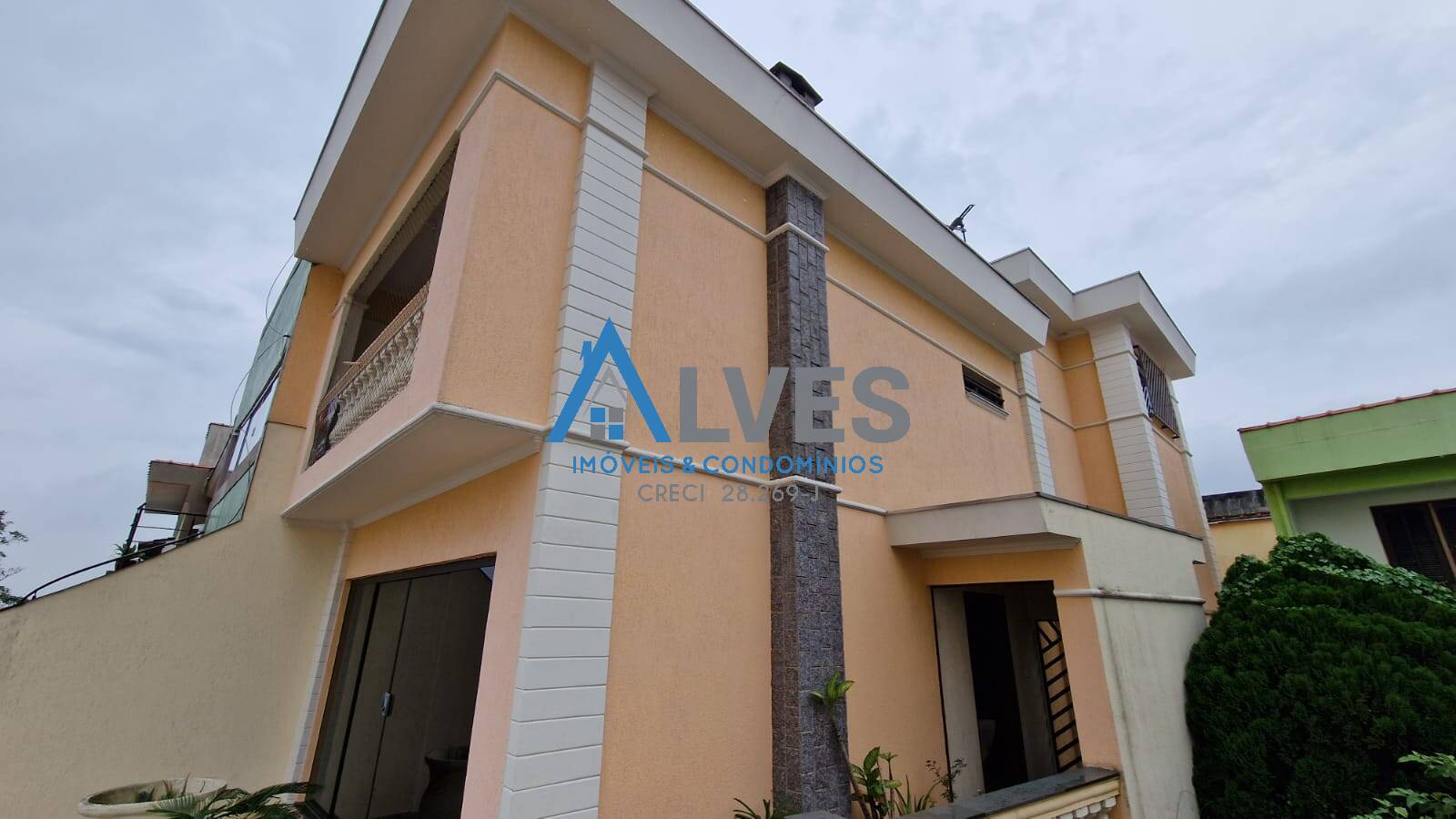 Casa, 3 quartos, 258 m² - Foto 1