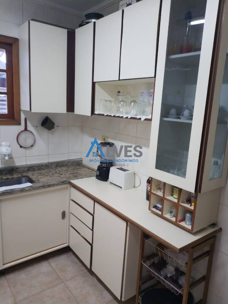 Casa, 4 quartos, 200 m² - Foto 37