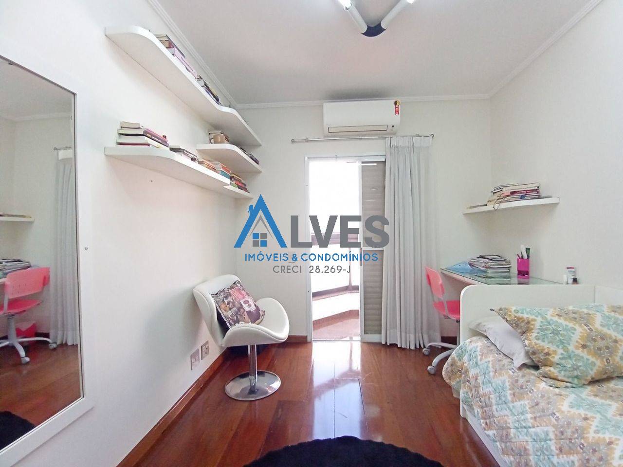 Apartamento, 4 quartos, 273 m² - Foto 2