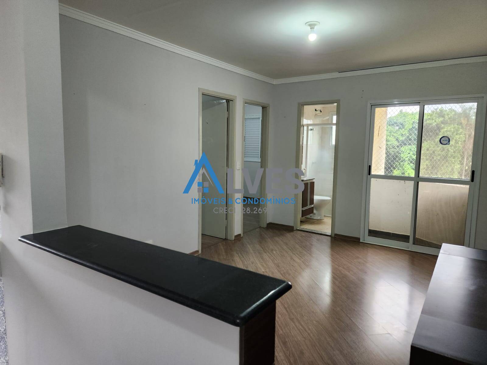 Apartamento à venda com 2 quartos, 50m² - Foto 2