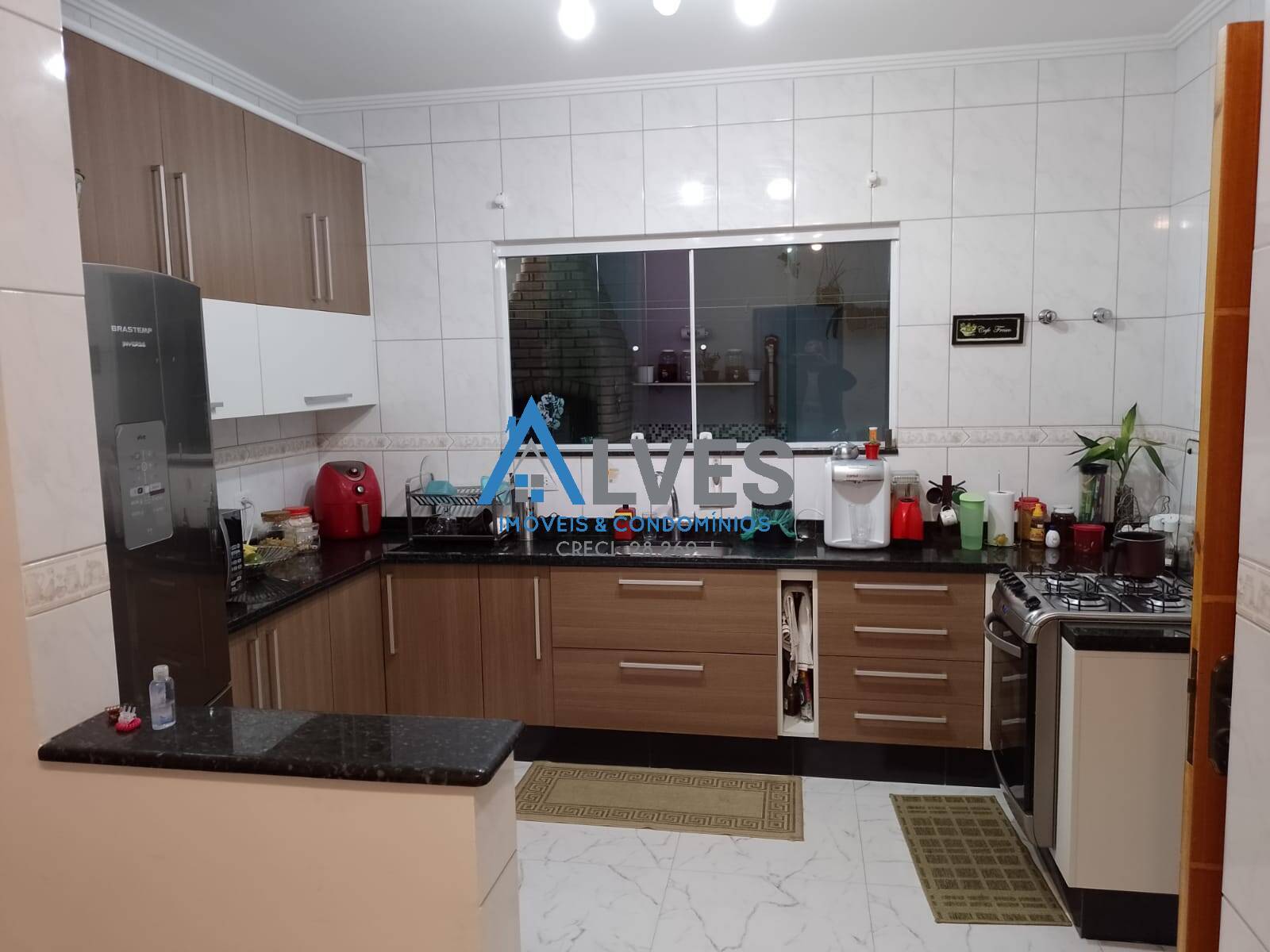 Casa à venda com 3 quartos, 210m² - Foto 10