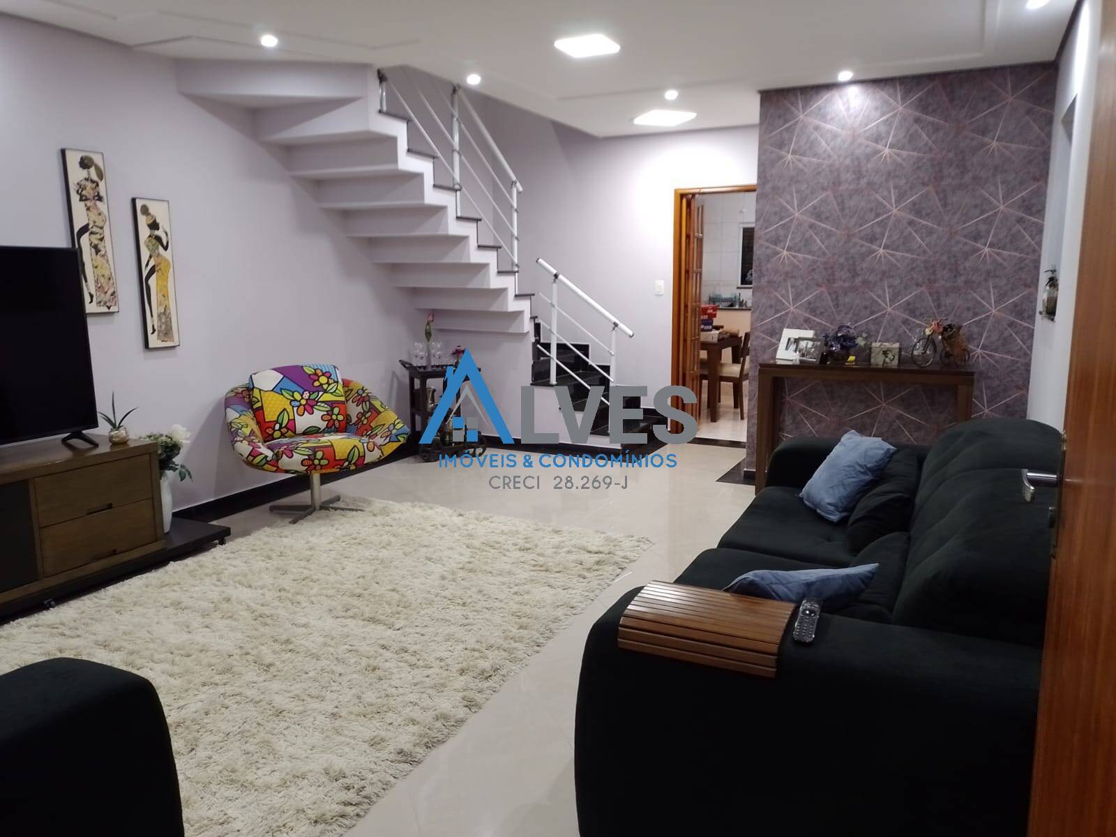 Casa à venda com 3 quartos, 210m² - Foto 11