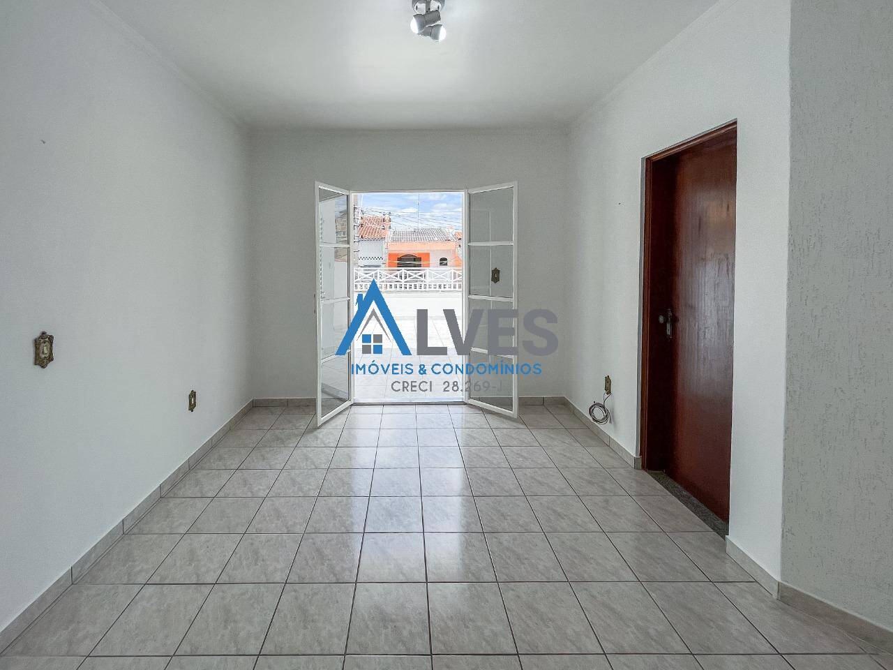 Casa, 3 quartos, 193 m² - Foto 1