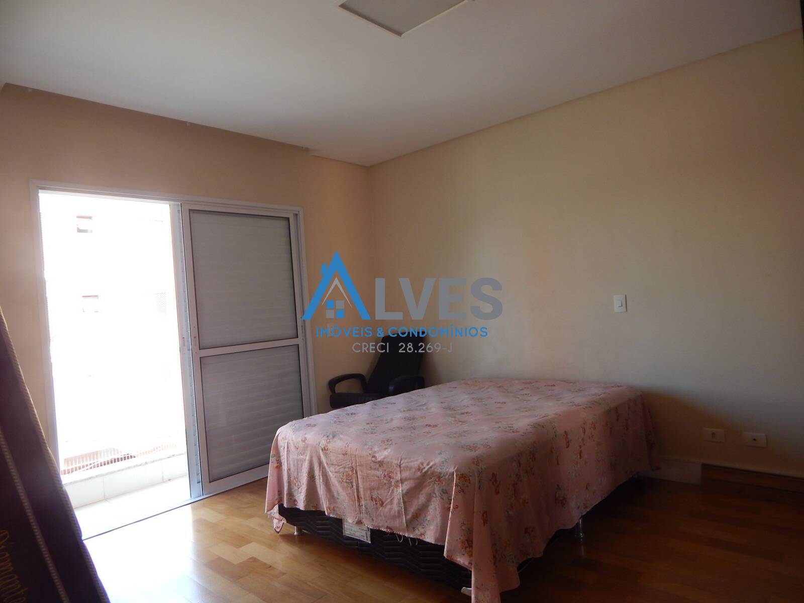 Casa, 3 quartos, 245 m² - Foto 6