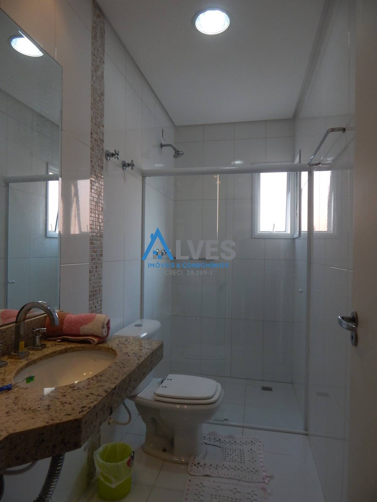 Casa, 3 quartos, 245 m² - Foto 32