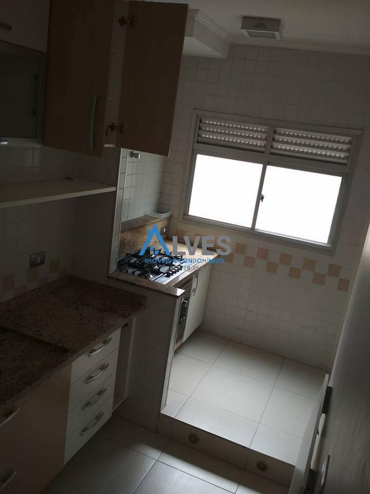 Apartamento para alugar com 2 quartos, 65m² - Foto 8