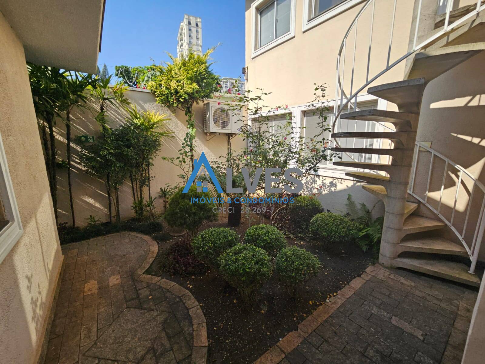 Sala-Conjunto, 310 m² - Foto 1