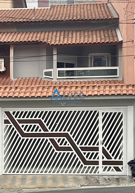 Sobrado, 3 quartos, 210 m² - Foto 1