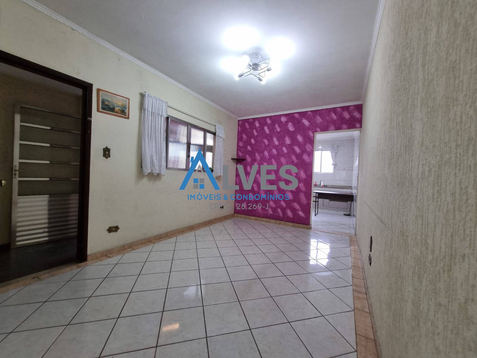 Casa para alugar com 3 quartos, 250m² - Foto 6
