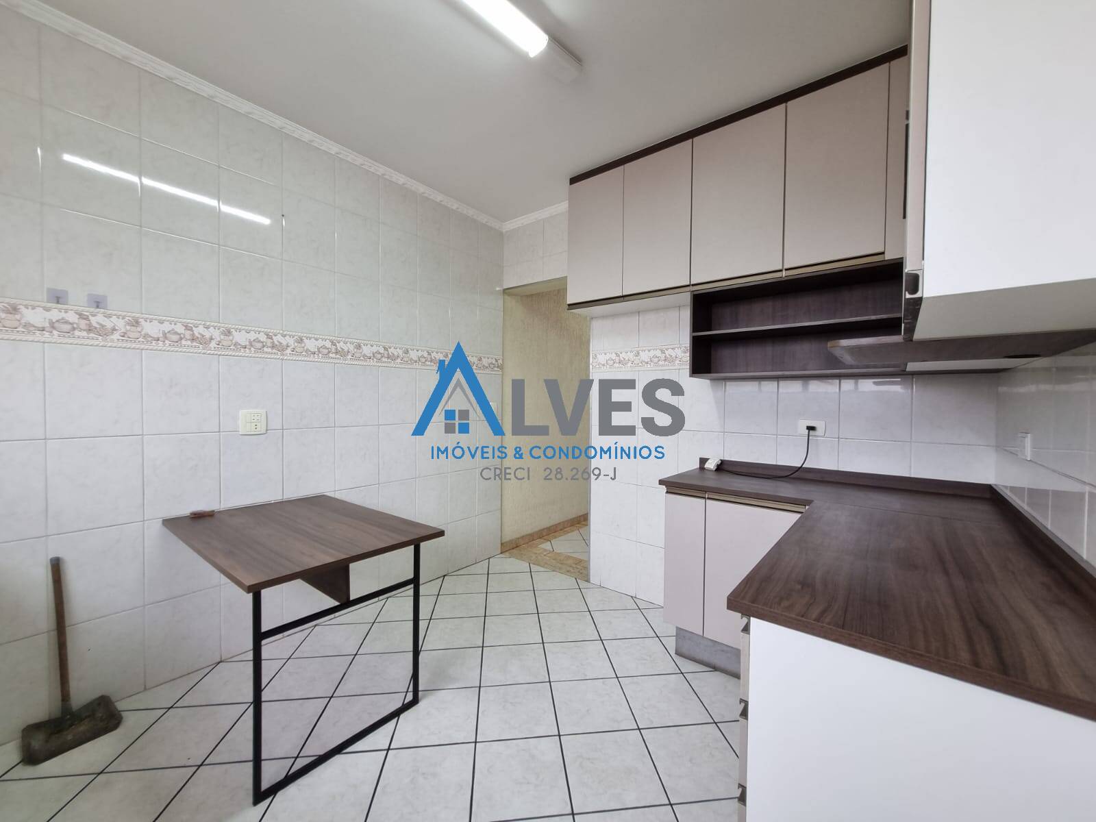 Casa para alugar com 3 quartos, 250m² - Foto 12