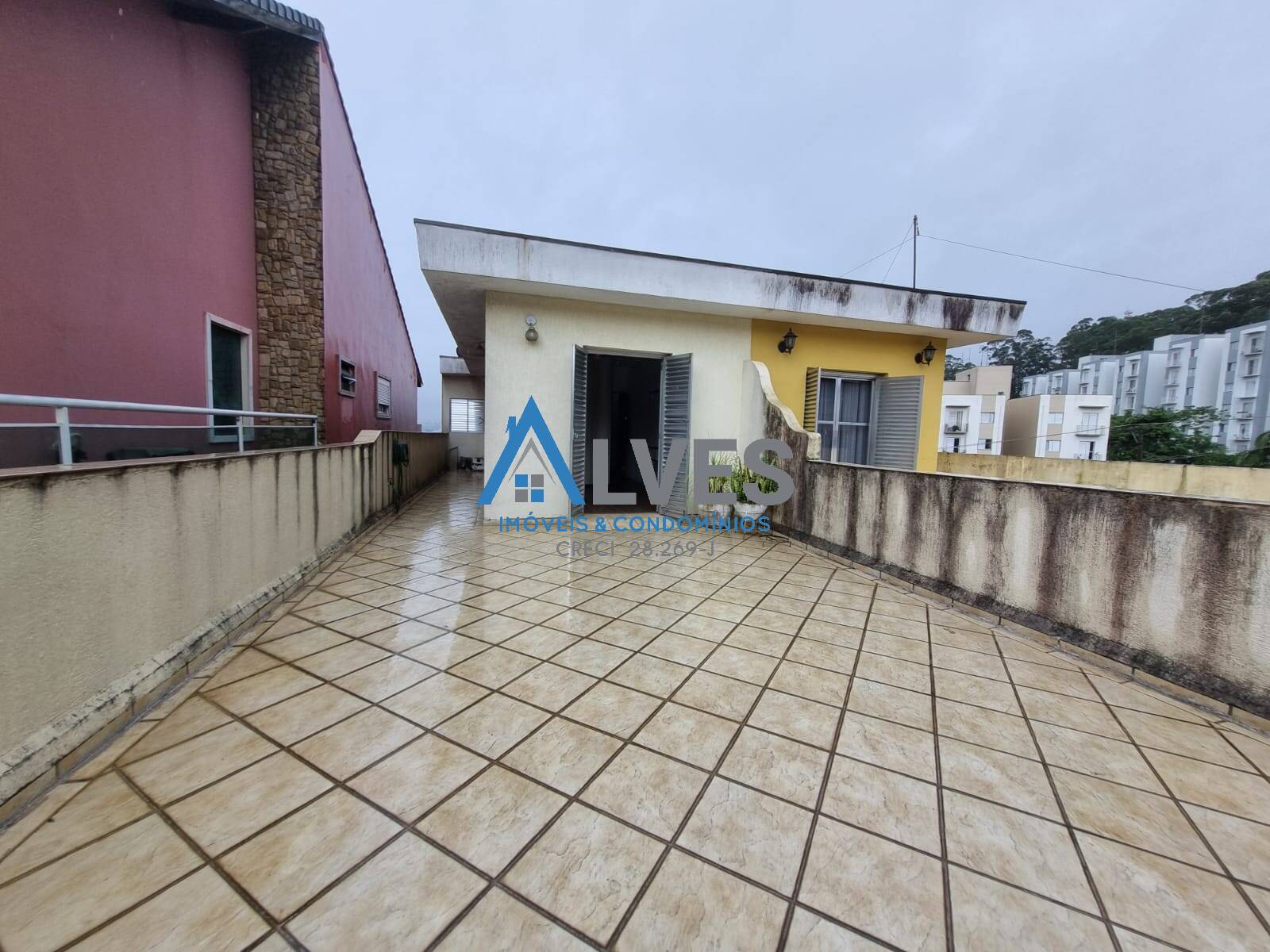 Casa para alugar com 3 quartos, 250m² - Foto 18