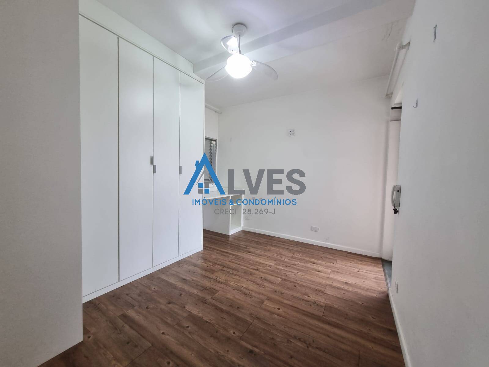 Casa para alugar com 3 quartos, 250m² - Foto 23