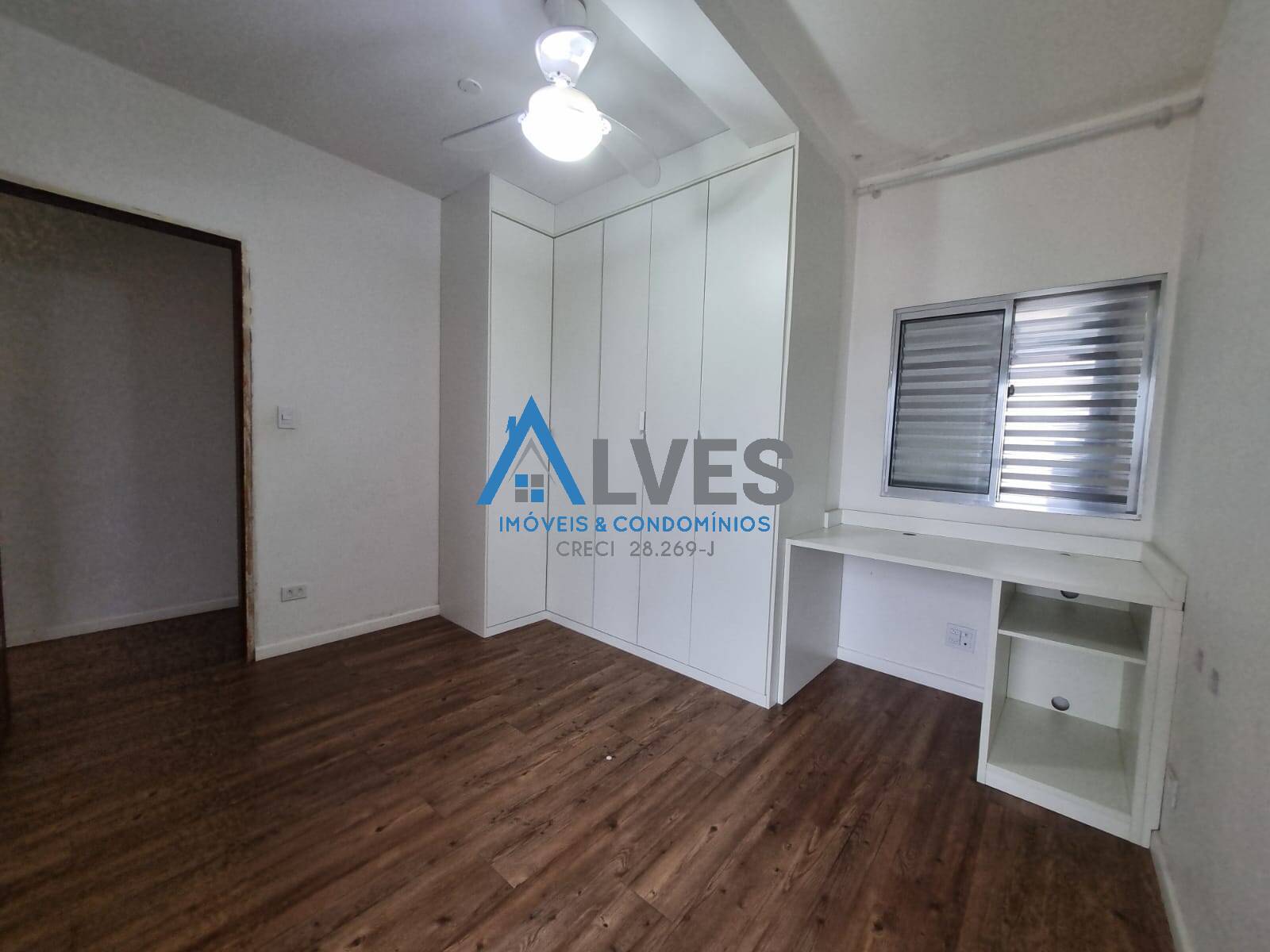 Casa para alugar com 3 quartos, 250m² - Foto 24