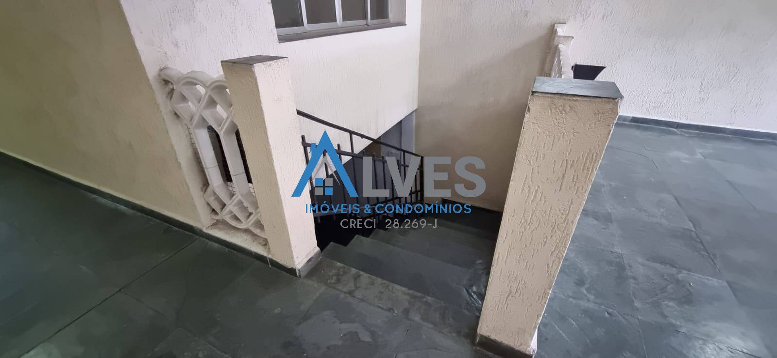 Casa para alugar com 3 quartos, 250m² - Foto 28