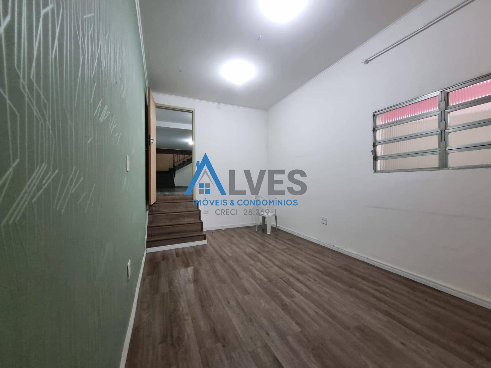 Casa para alugar com 3 quartos, 250m² - Foto 33