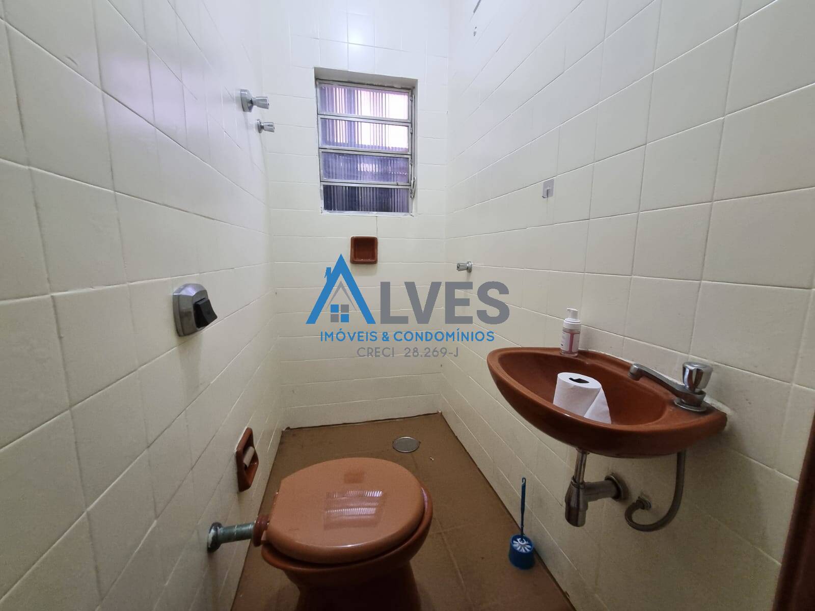 Casa para alugar com 3 quartos, 250m² - Foto 34