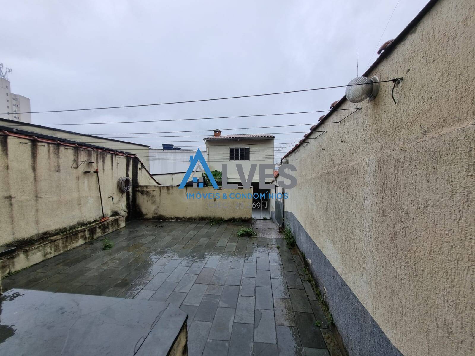Casa para alugar com 3 quartos, 250m² - Foto 36