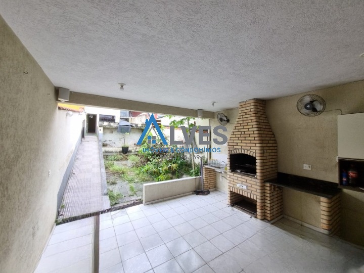 Casa para alugar com 3 quartos, 250m² - Foto 40