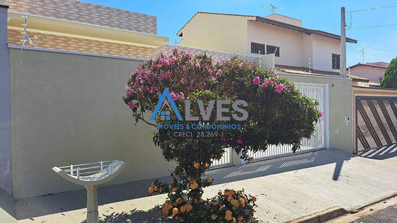 Casa, 3 quartos, 166 m² - Foto 1