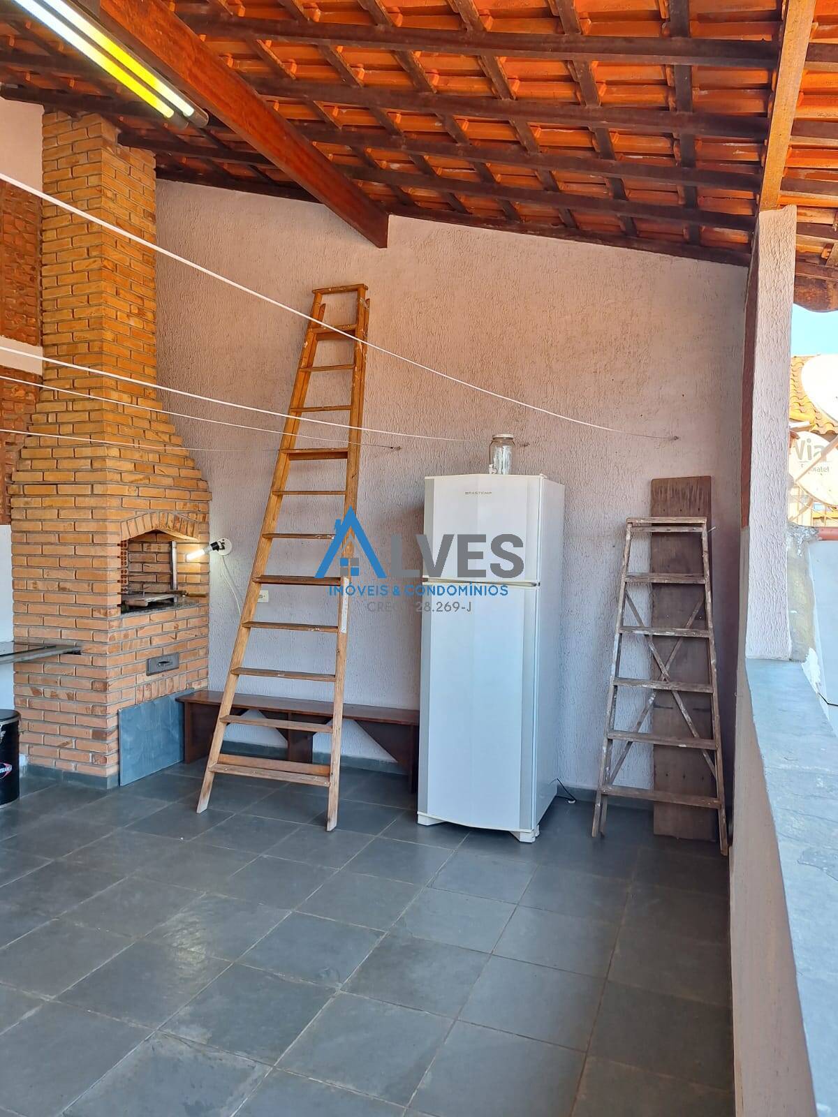 Casa à venda com 3 quartos, 156m² - Foto 4