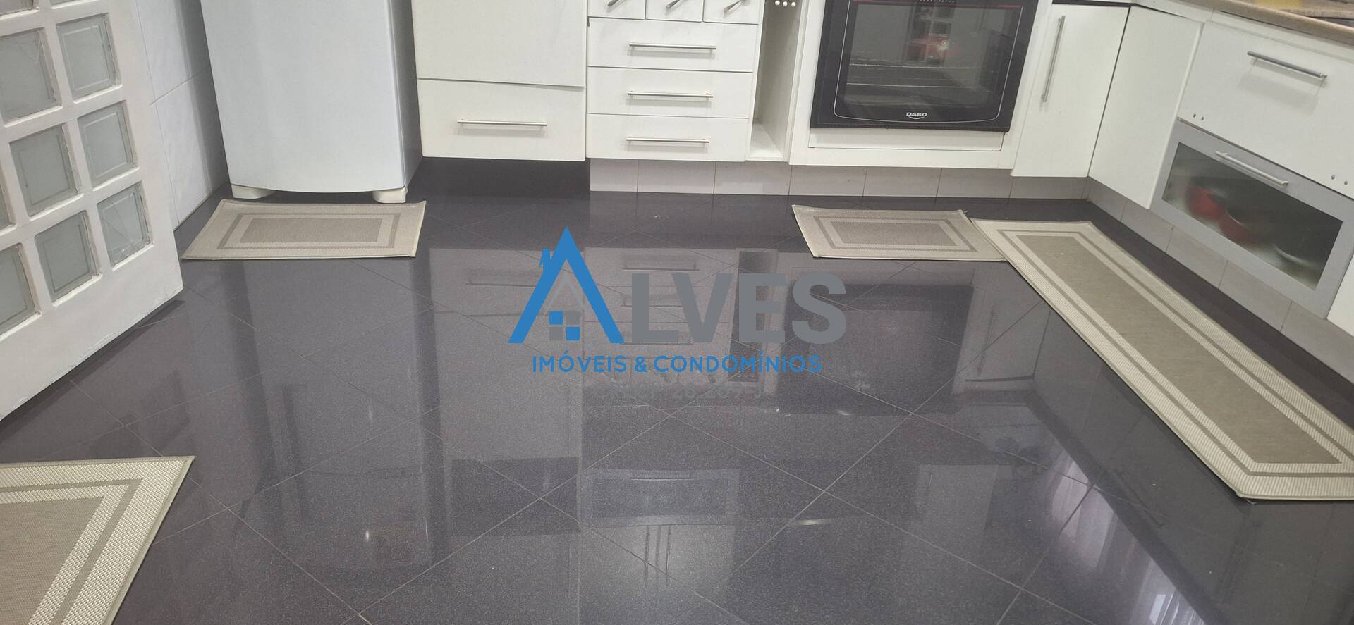 Casa, 3 quartos, 240 m² - Foto 4