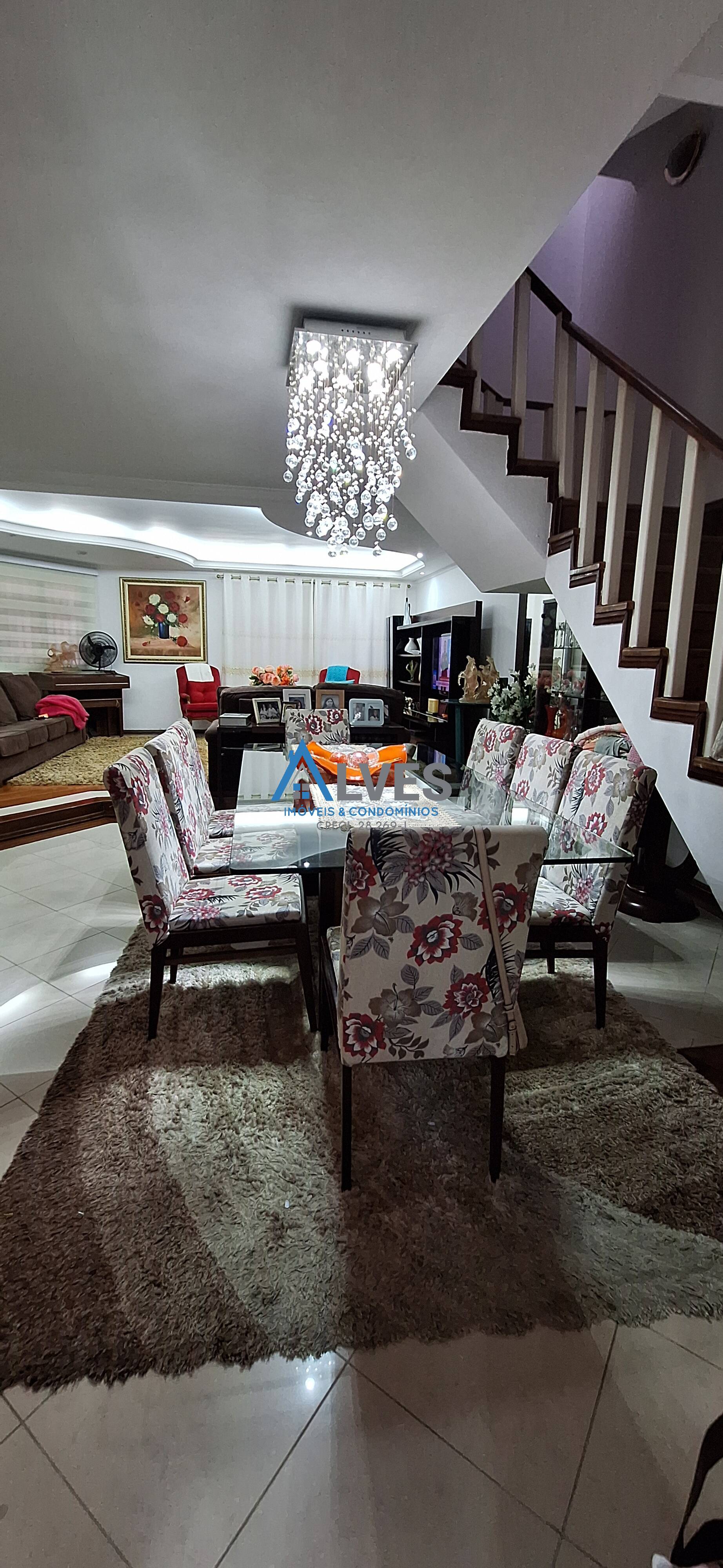 Casa, 3 quartos, 240 m² - Foto 8