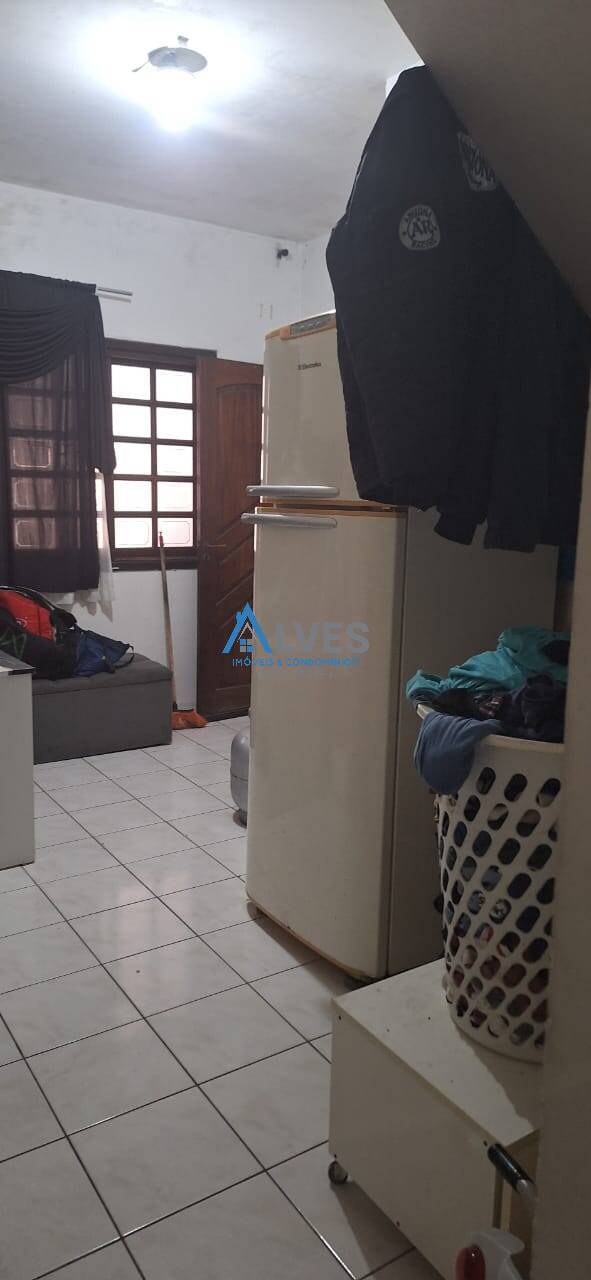 Casa à venda com 4 quartos - Foto 9