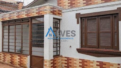 Casa, 4 quartos, 204 m² - Foto 1