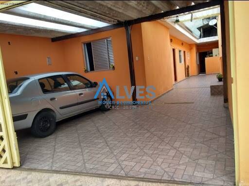 Casa à venda com 4 quartos, 126m² - Foto 1