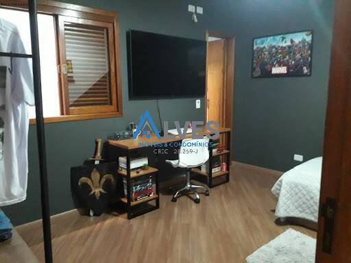 Casa, 3 quartos, 220 m² - Foto 2