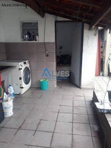 Casa, 4 quartos, 292 m² - Foto 2