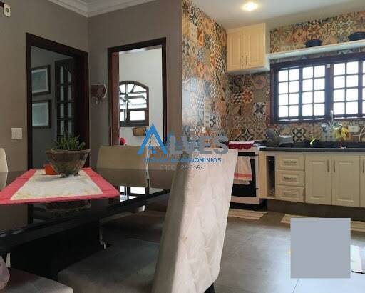 Casa, 3 quartos, 242 m² - Foto 7