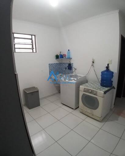 Casa, 3 quartos, 220 m² - Foto 2