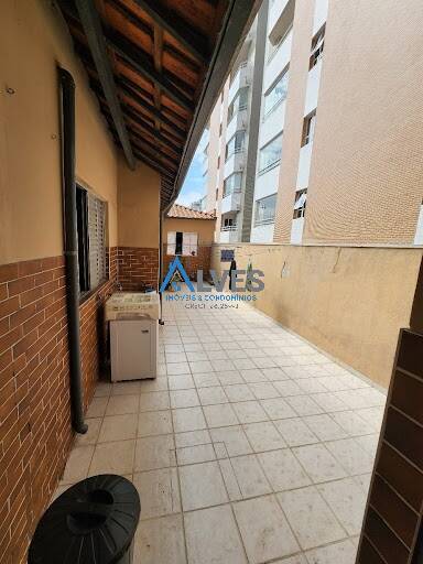 Casa, 4 quartos, 300 m² - Foto 3