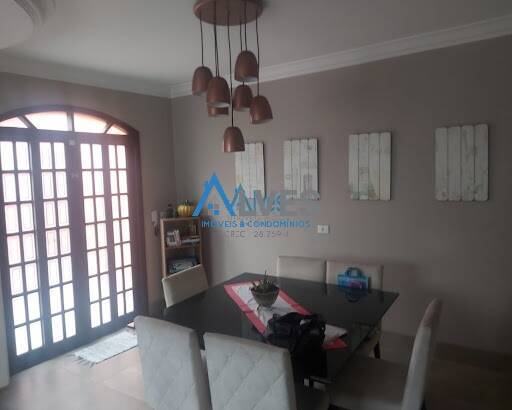 Casa, 3 quartos, 242 m² - Foto 8