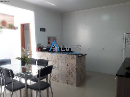Casa, 3 quartos, 220 m² - Foto 13