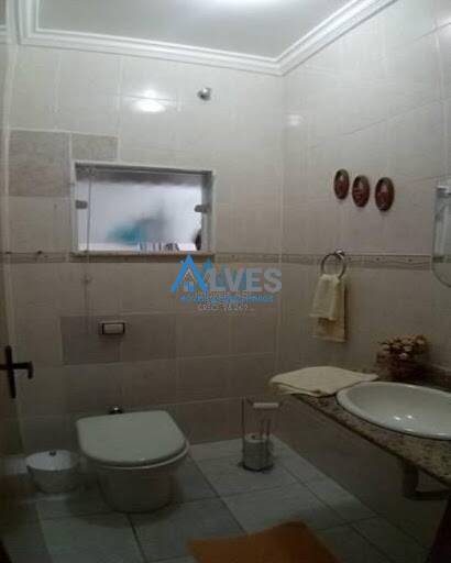 Casa, 4 quartos, 225 m² - Foto 32