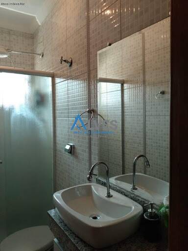 Casa, 3 quartos, 183 m² - Foto 6