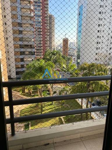 Apartamento, 3 quartos, 209 m² - Foto 1